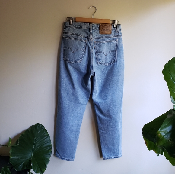 '97 Vintage Levi's 912 921 Slim Fit Tapered Leg Jeans - Picture 4 of 11